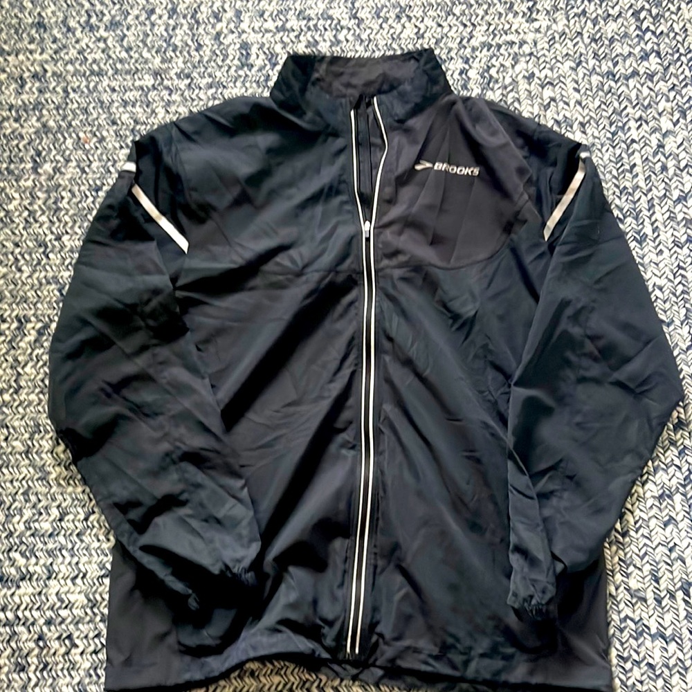 Brooks XL Mens windbreaker. Reflective. Shelter Technology.